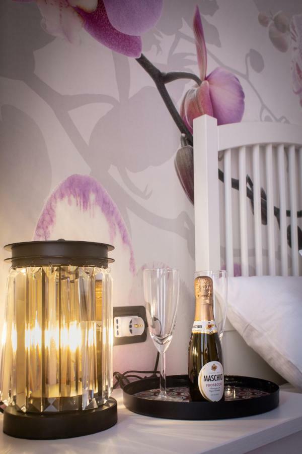Hotel Bed Boutique Napoli Colors Exterior foto